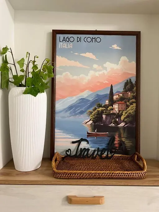 The Running Lake Holiday Apartment - Villa Olmo Como